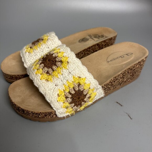 CL By Laundry slides sandals sz 10 wedge crochet yellow brown  boho hippie NEW - Picture 2 of 6